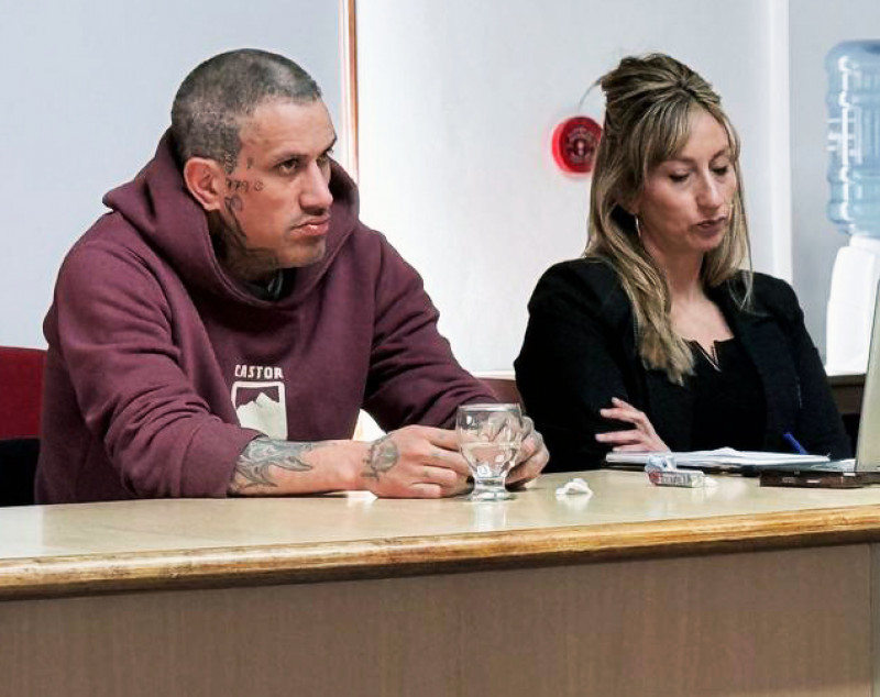 Absuelven a acusado de amenazar a sus vecinos