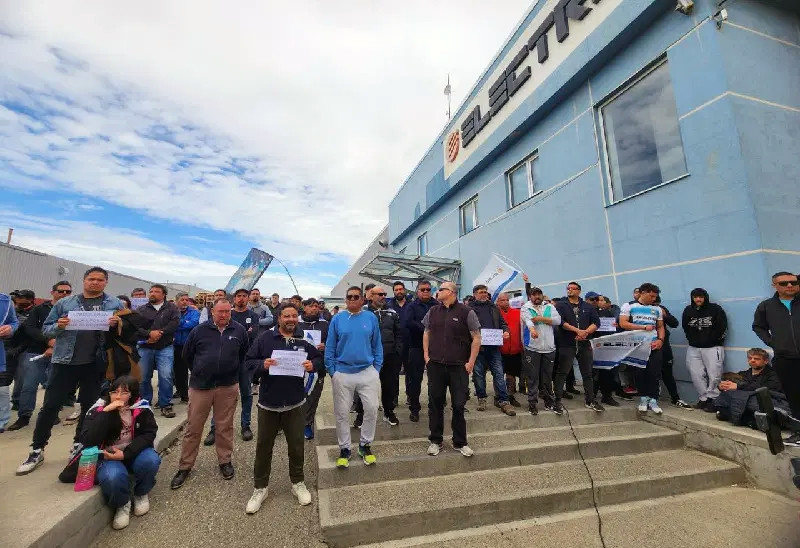 Athuel aún no define su situación con Aires del Sur