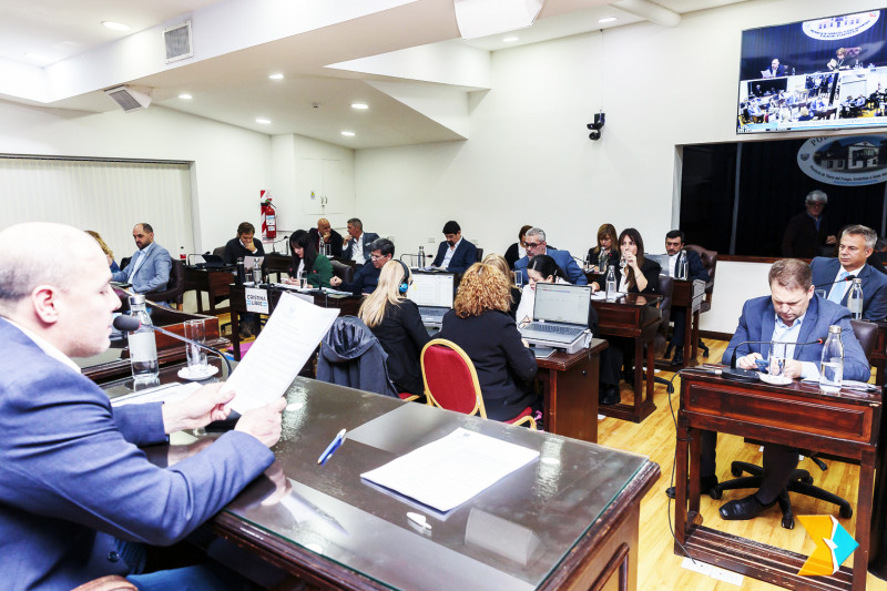 Auditan prestaciones médicas y farmacéuticas en la Osef