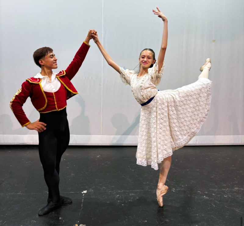 Bailarín riograndense ingresó al Ballet del Colón