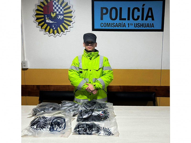 Compraban con tarjetas ajenas y los atraparon