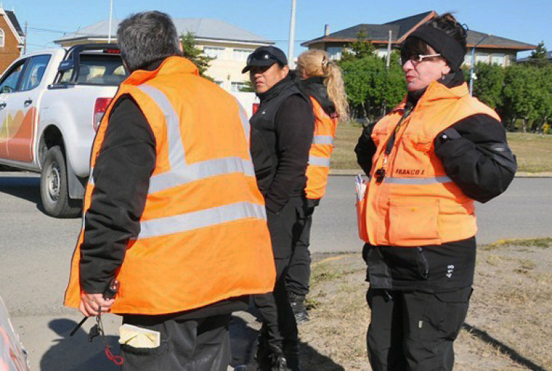 Conductor cruzó en rojo y se negó al test de alcoholemia