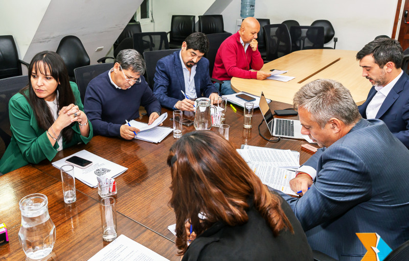 Crisis de Osef: Rotundo giro del legislador opositor