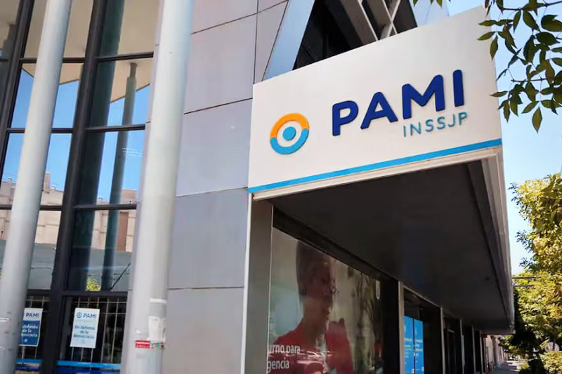 Denuncian sobreprecios en el PAMI por compra de lentes