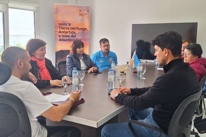 Deportes y FFF organizan el Argentino B de futsal