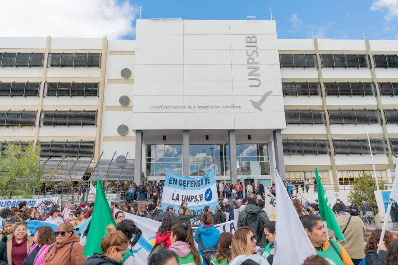 Docentes universitarios anuncian semanas de paro