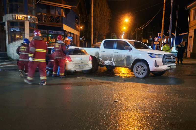 Dos personas resultaron heridas en choque en Ushuaia