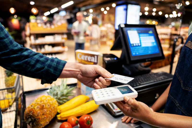 El 46% de las compras en los Super se paga con tarjeta