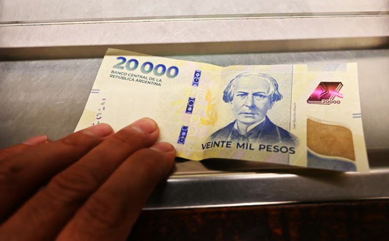 El billete de $20.000 cumple un año en circulación