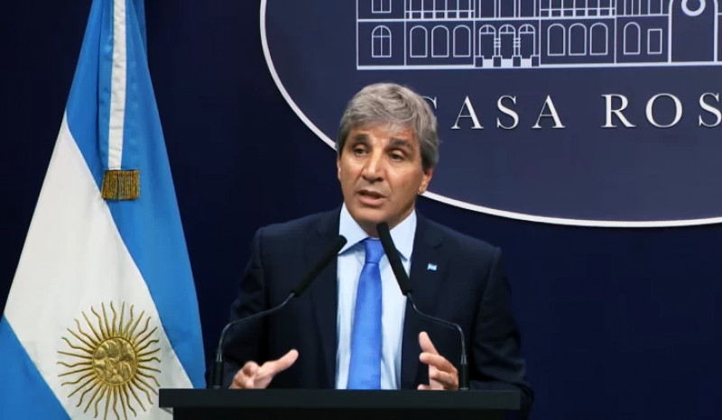 El Gobierno amenaza con despidos en INTA y Vialidad