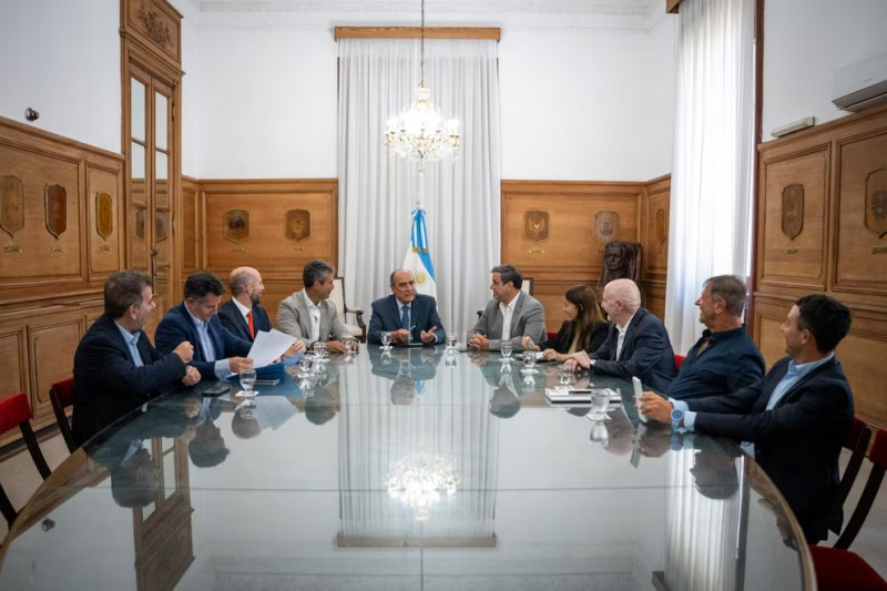 El oficialismo descartó la eliminación de las PASO