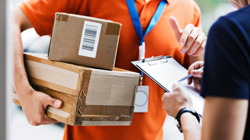 Furor por la ropa extranjera: Récord de importación