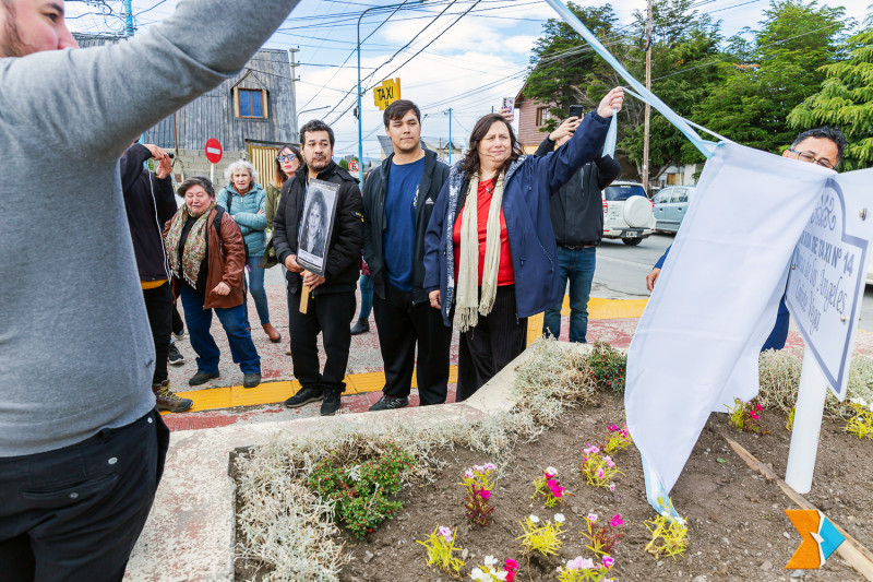 Homenaje a María de los Ángeles Cañete Vega