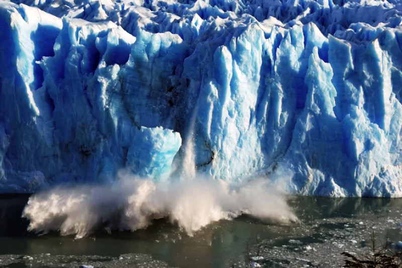 Impresionante desprendimiento en el Perito Moreno