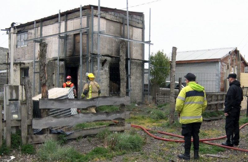 Incendio afectó a una vivienda en la margen sur