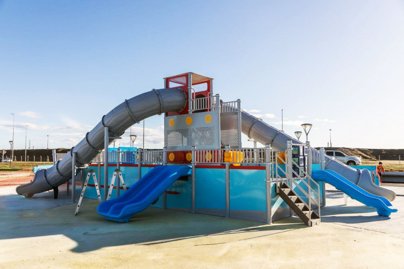 Incorporan un Barquito Azul al Parque de los 100 años