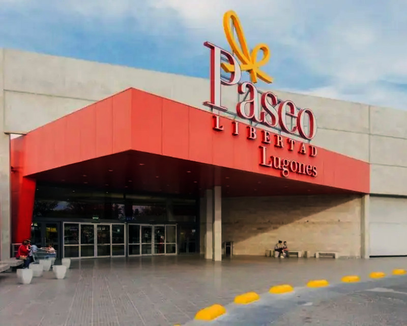 La Anónima se quedó con 12 supermercados Libertad