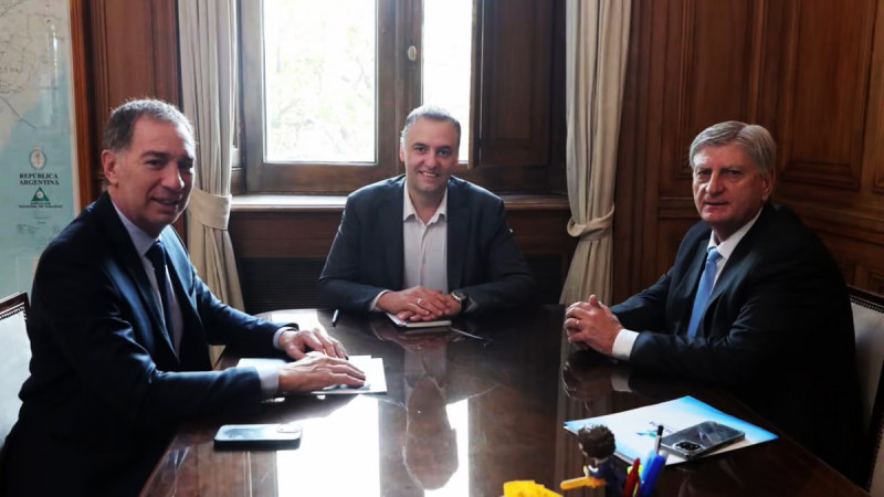La Casa Rosada recibió al gobernador de La Pampa