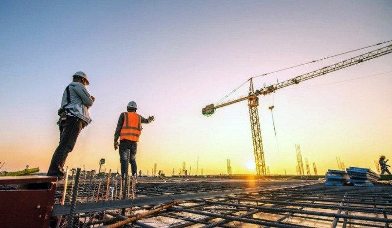 La construcción crece fuerte, pero se frenó en seco