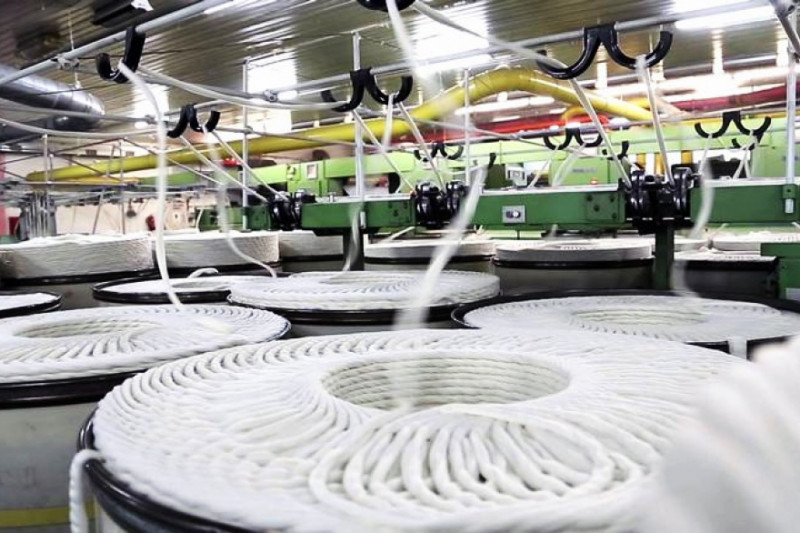 La industria textil en el país cayó 27,8% desde 2023