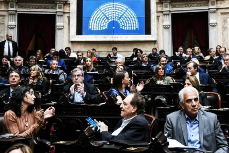 La oposición buscará tumbar los vetos de Milei el miércoles