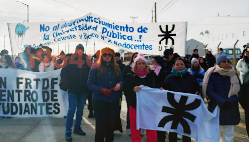 Los sueldos universitarios pierden 32% con Javier Milei