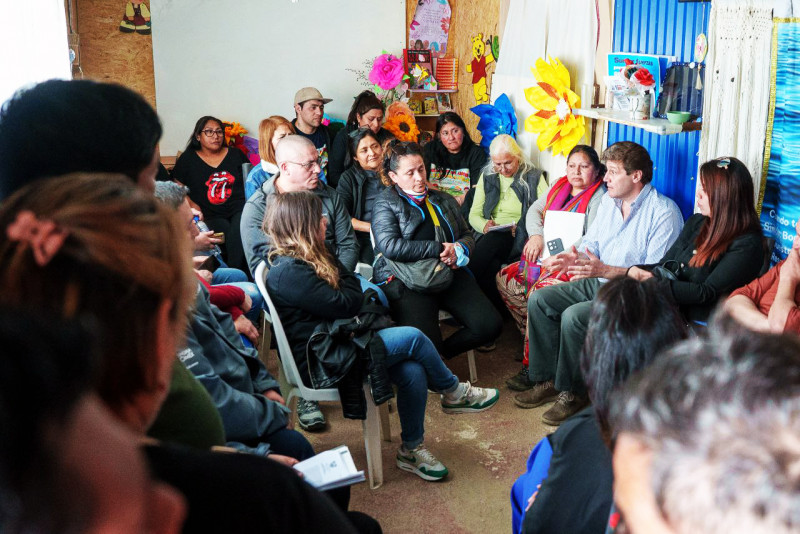 Melella se reunió en Ushuaia con referentes barriales