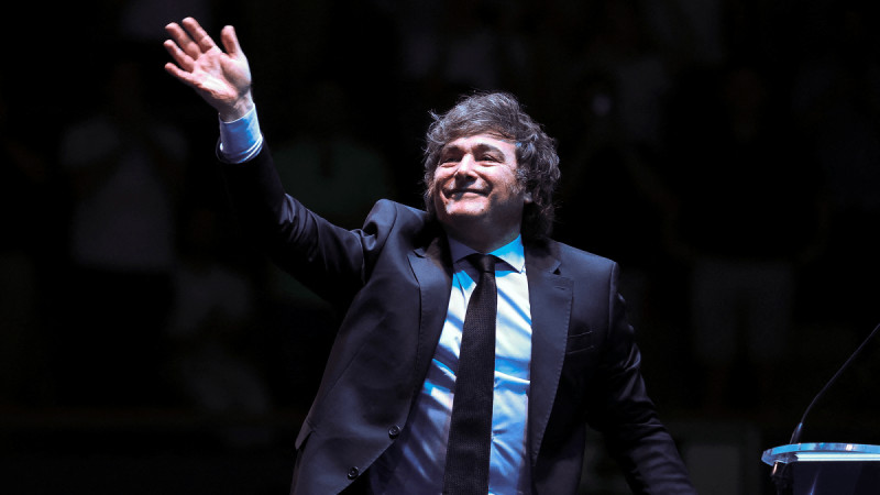 Milei criticó al kirchnerismo: “En 2010 vetaron el 82% móvil”