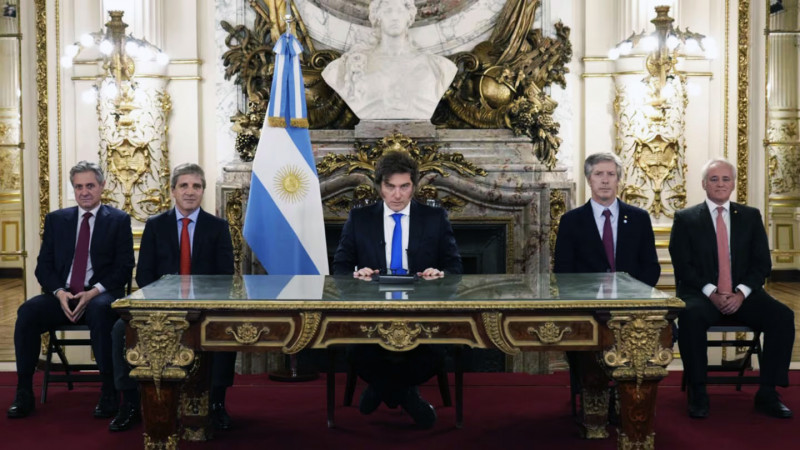 Milei dio un paso clave para blindar el déficit cero