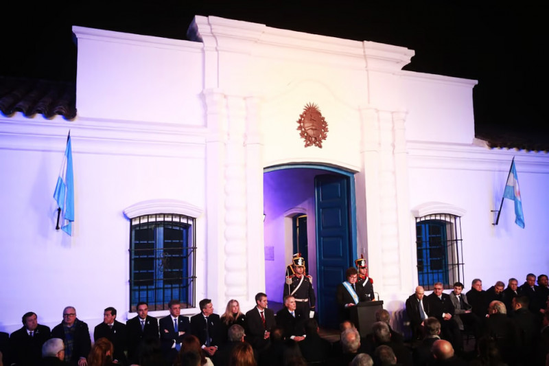 Milei vuelve a Tucumán con apoyo reducido al Pacto