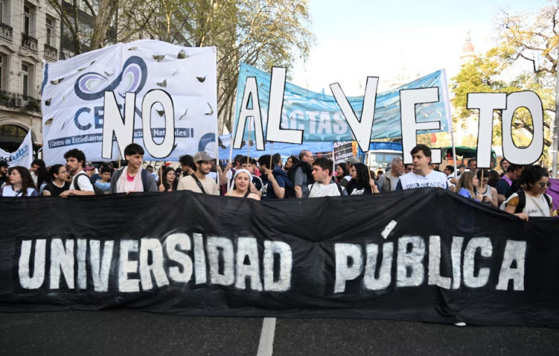 Ordenan aplicar la Ley de Financiamiento Universitario