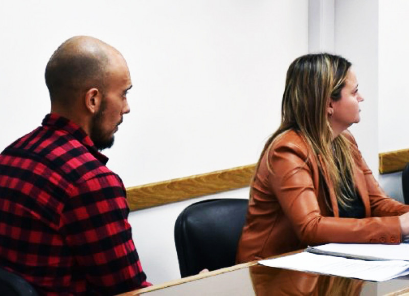 Piden 7 años de prisión por un asalto a remisero en la margen
