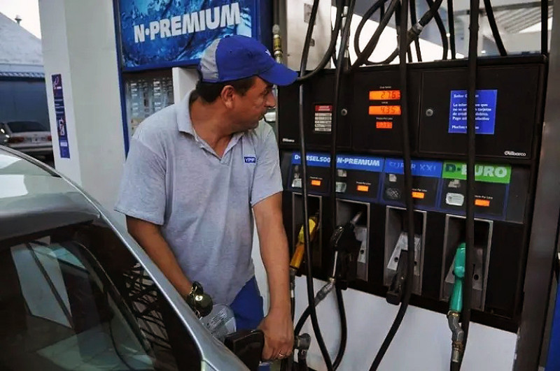 Piden que combustibles en Patagonia tengan una rebaja