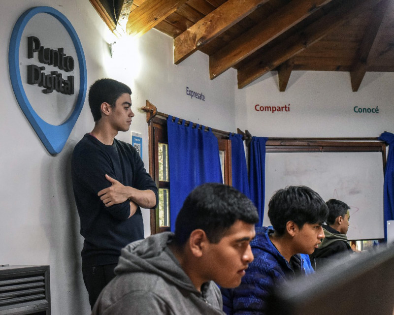 Punto Digital de Ushuaia funciona en una nueva sede