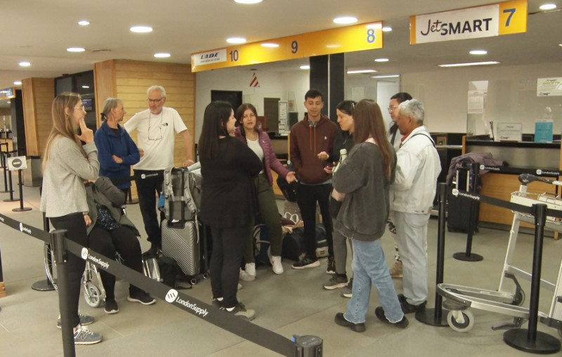 Reclamos por demoras en el aeropuerto de Ushuaia