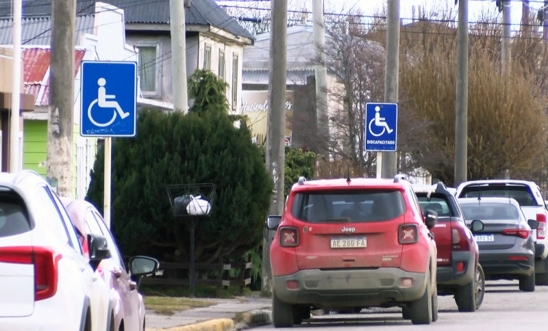 Relevarán estacionamientos exclusivos en Río Grande