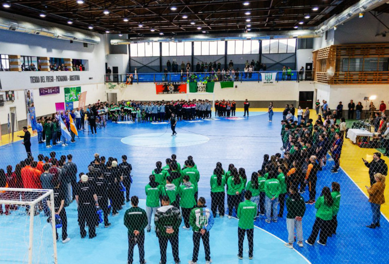 Se inauguró el Nacional de Clubes Sub-17 de Ushuaia