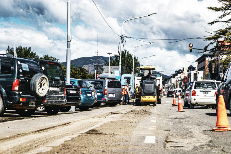 Se reasfaltó un tramo de Avenida Maipú de Ushuaia