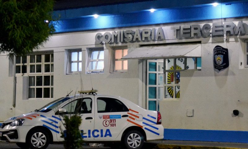 Sujeto detenido por agredir a un menor con una madera