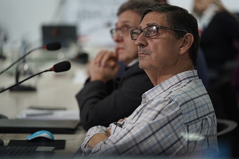 Tavarone cuestionó la sesión extraordinaria