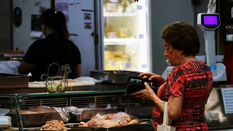 Una familia necesitó en junio $1.128.398 para no ser pobre