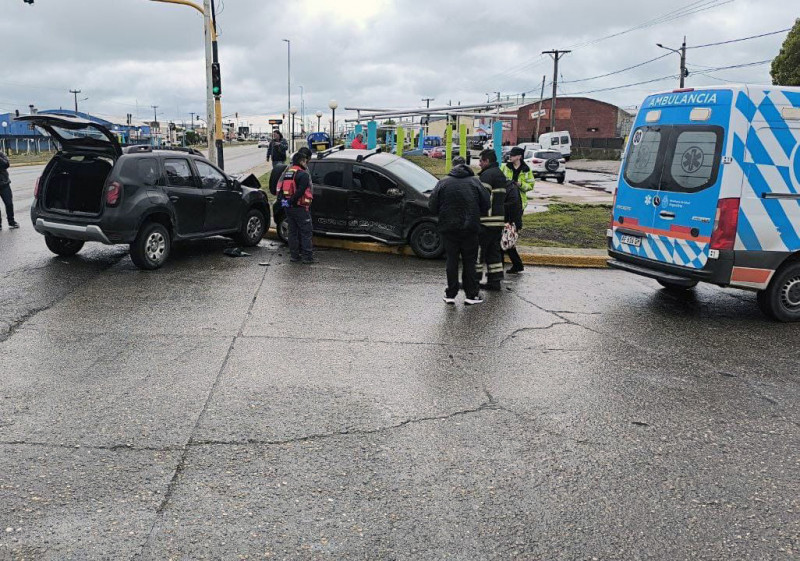 Violento choque en Islas Malvinas y Obligado